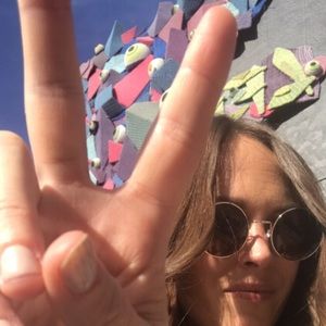 Meet your Posher, Casey